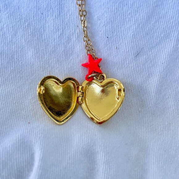 JCREW Girls Heart Locket Necklace - Picture 2 of 6